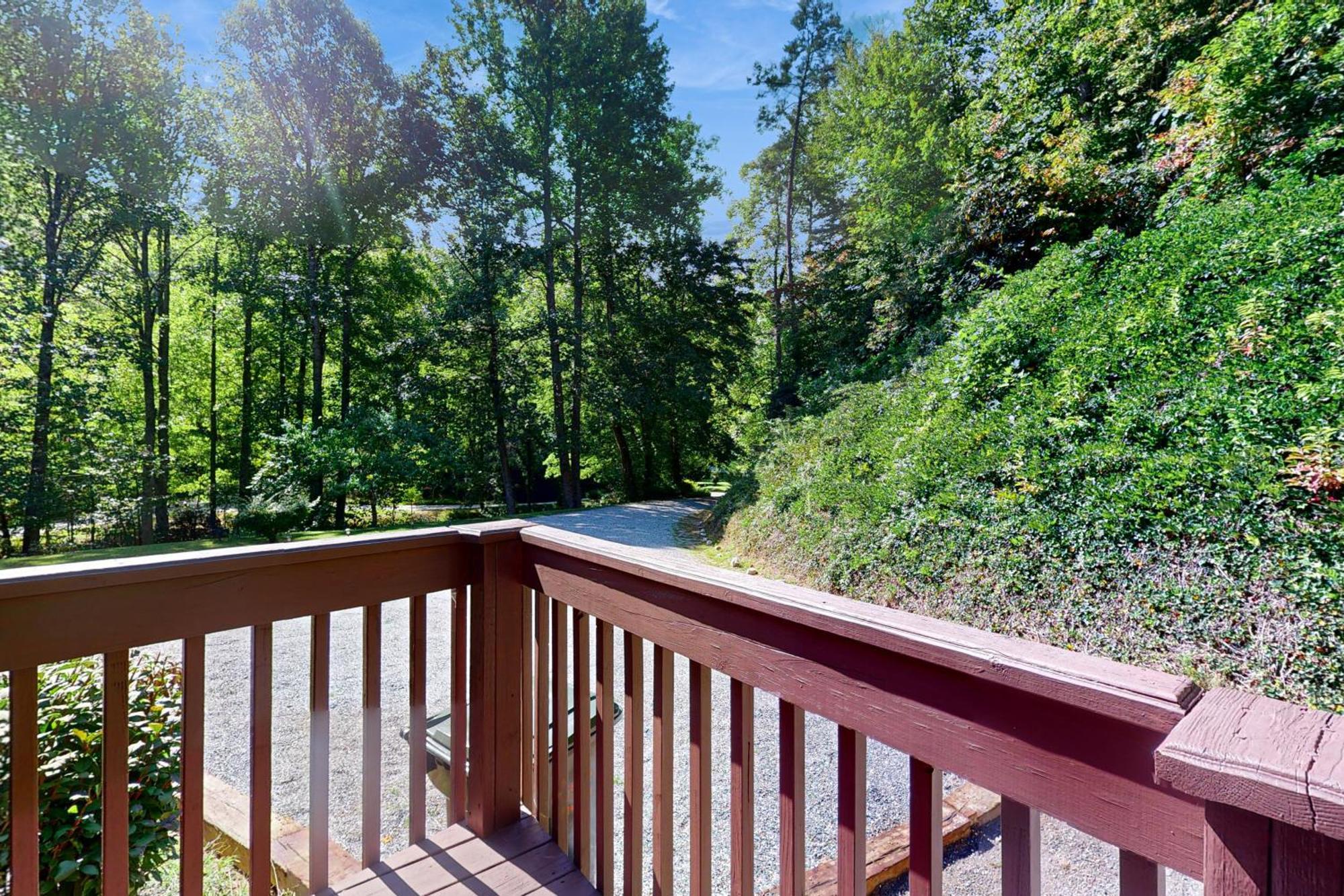 Circle House In The Smoky Mountains *